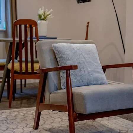 Bristolshortstays - Kingswood Apartment