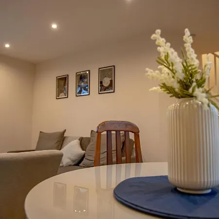 Bristolshortstays - Kingswood